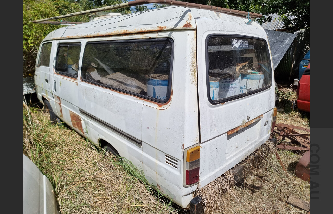 1982 Ford Econovan 100D Van 2.2L Diesel
