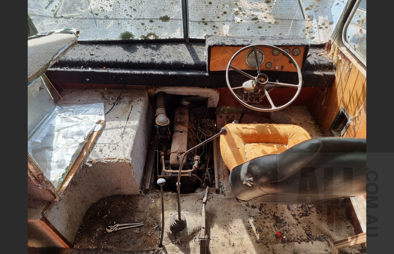 Circa 1950's BMC 345FG 4x4 Bus / Motorhome - Project Vehicle