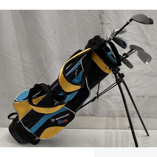 Dunlop JR Pro Kids Golf Cubs and Bag