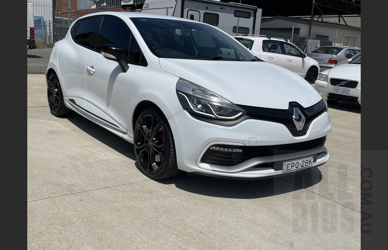 11/2013 Renault Clio RS 200 X98 5d Hatchback White 1.6L