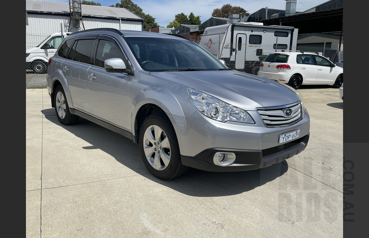 6/2012 Subaru Outback 2.5i Premium MY13 4d Wagon Silver  2.5L