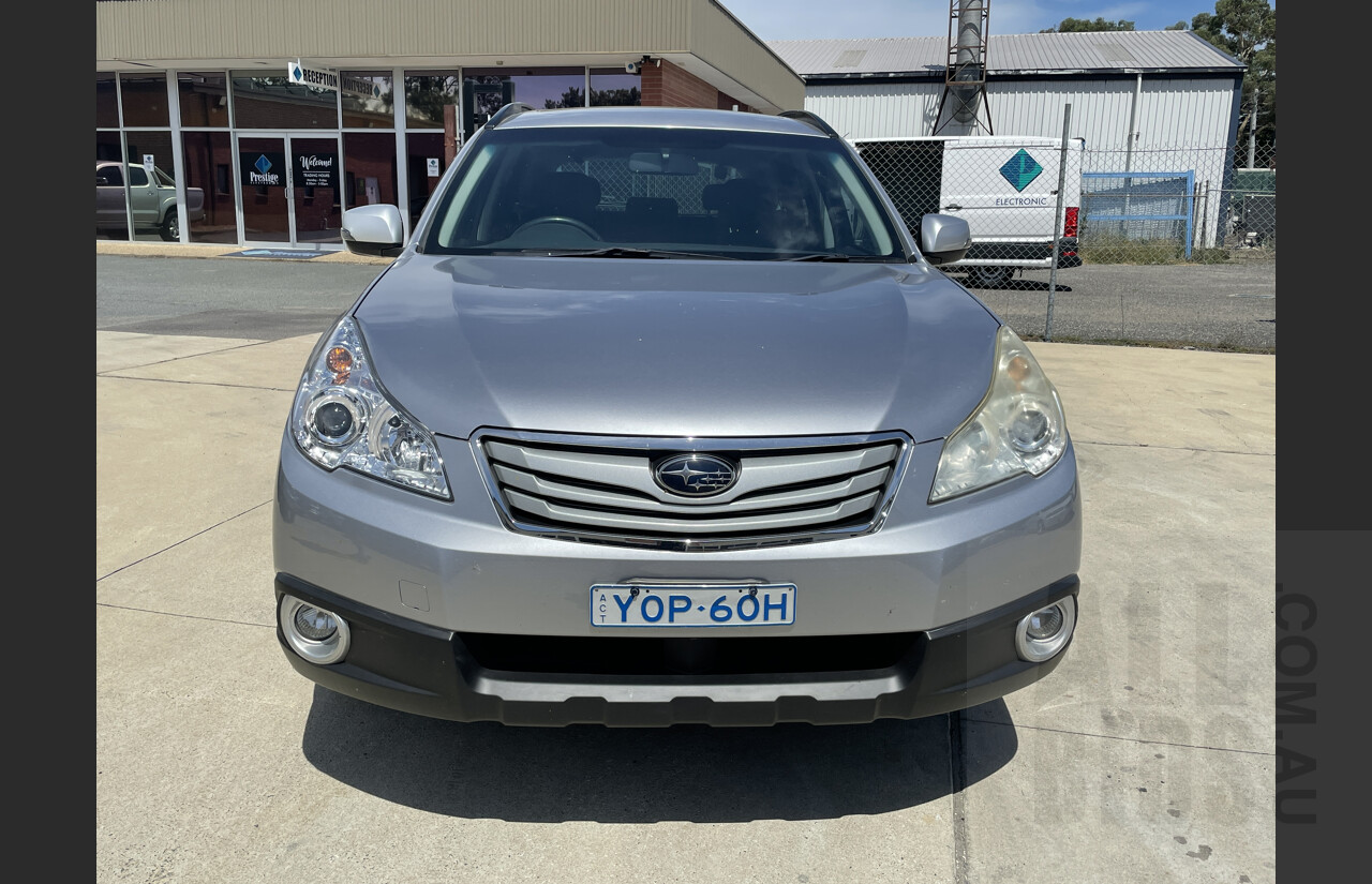 6/2012 Subaru Outback 2.5i Premium MY13 4d Wagon Silver  2.5L