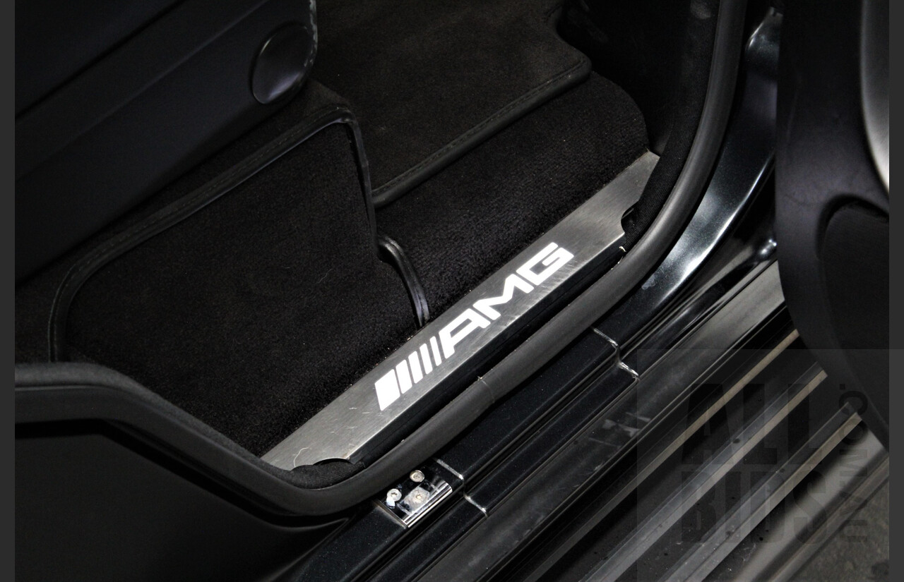 11/2013 Mercedes-Benz G63 AMG 463 MY14 4d Wagon Designo Magno Matte Black 5.5L Bi-Turbo V8