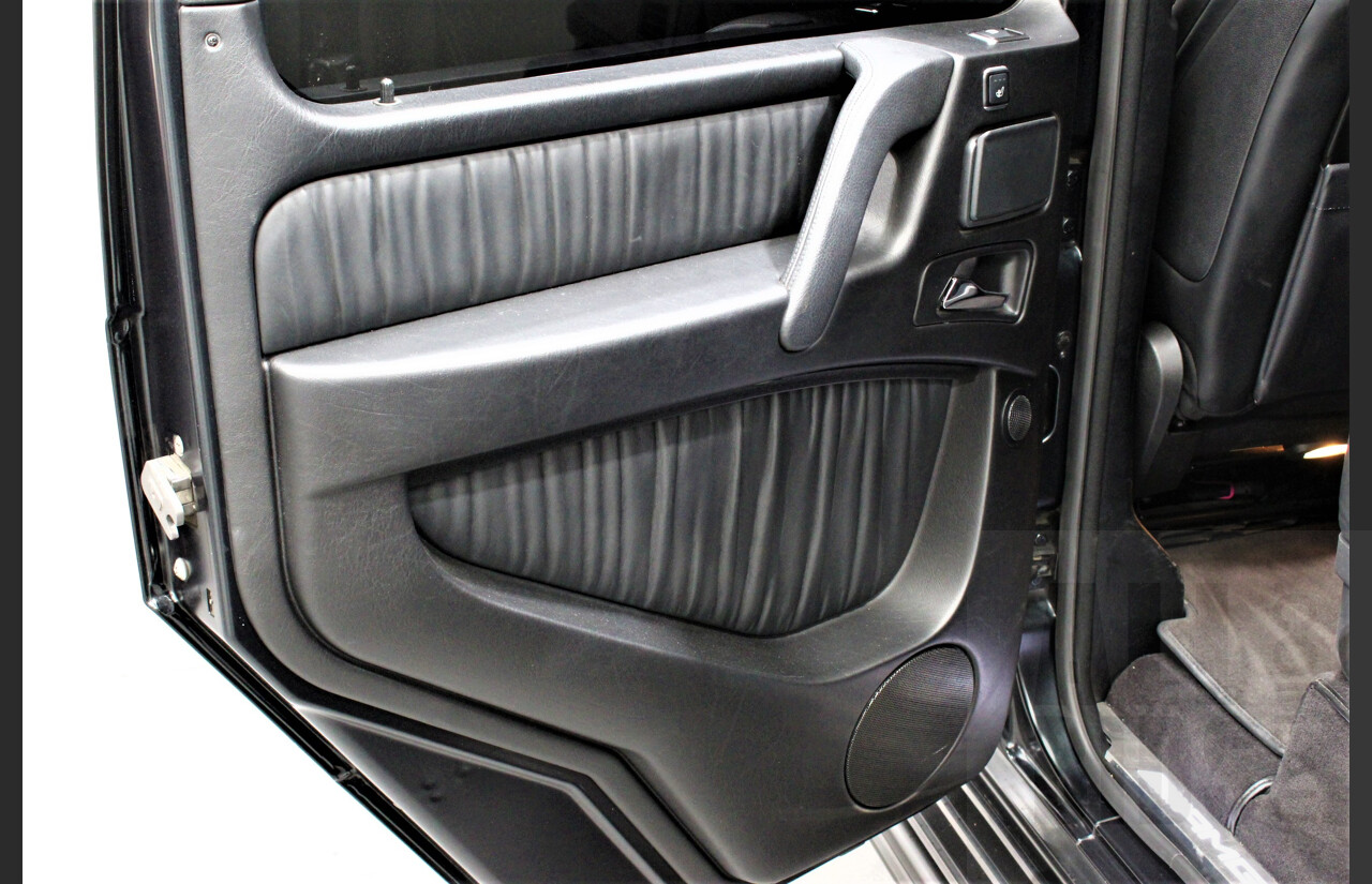11/2013 Mercedes-Benz G63 AMG 463 MY14 4d Wagon Designo Magno Matte Black 5.5L Bi-Turbo V8