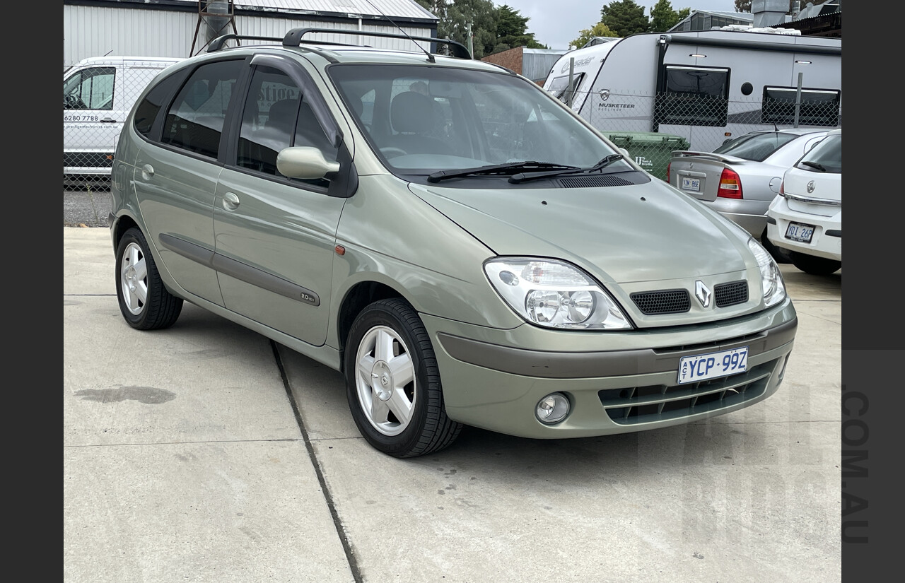 11/2003 Renault Scenic Dynamique  4d Wagon Green 2.0L