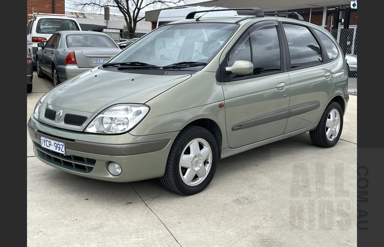 11/2003 Renault Scenic Dynamique  4d Wagon Green 2.0L