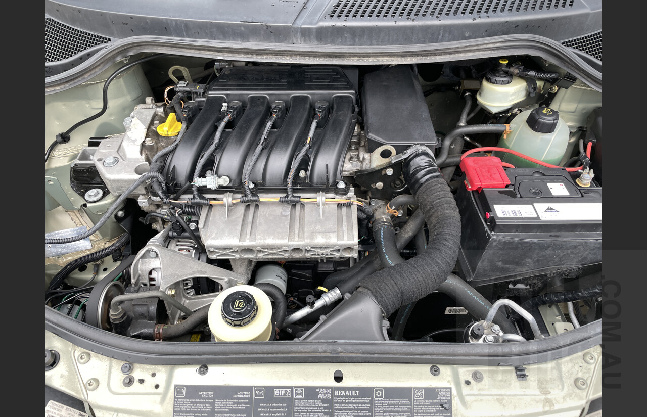 11/2003 Renault Scenic Dynamique  4d Wagon Green 2.0L