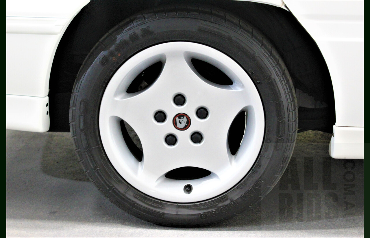 Holden HSV Clubsport VP 4d Sedan White 5.0L V8 Manual