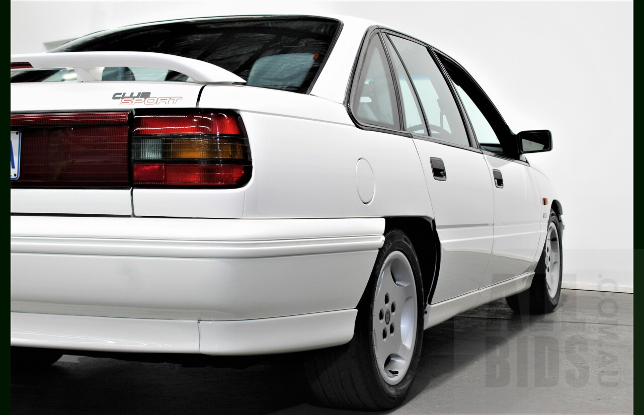 Holden HSV Clubsport VP 4d Sedan White 5.0L V8 Manual