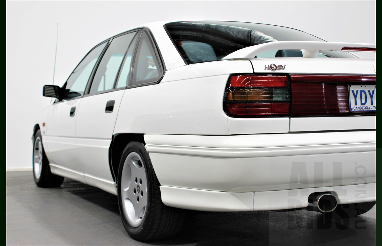 Holden HSV Clubsport VP 4d Sedan White 5.0L V8 Manual