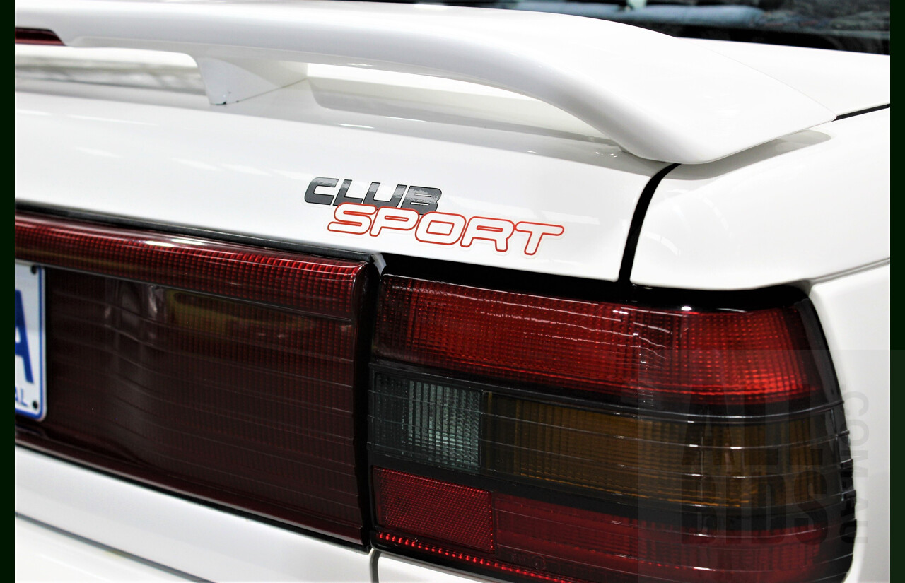 Holden HSV Clubsport VP 4d Sedan White 5.0L V8 Manual