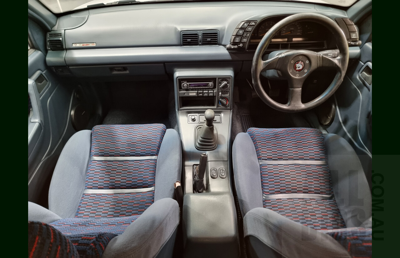 Holden HSV Clubsport VP 4d Sedan White 5.0L V8 Manual