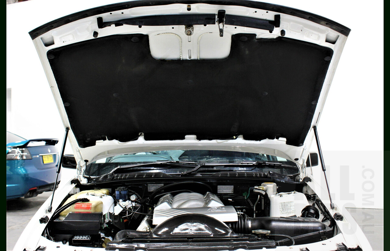 Holden HSV Clubsport VP 4d Sedan White 5.0L V8 Manual