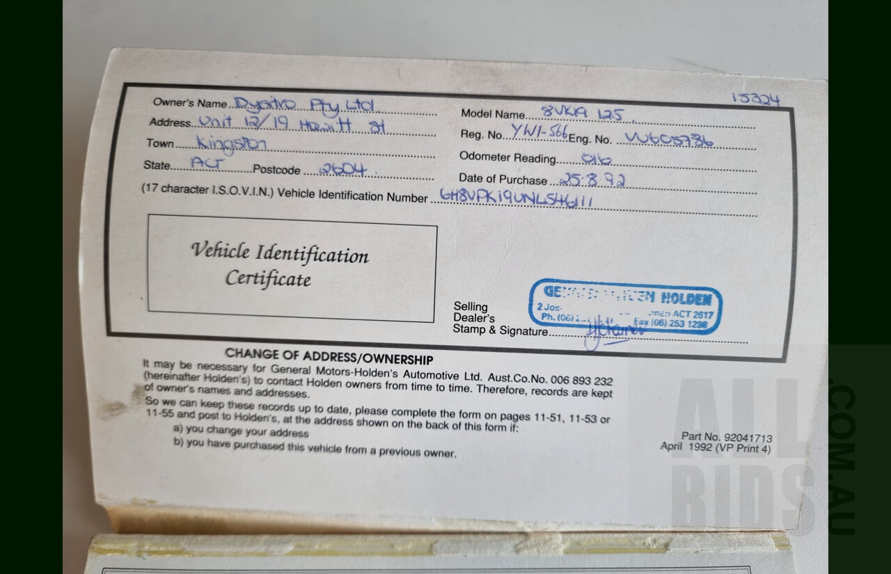 Holden HSV Clubsport VP 4d Sedan White 5.0L V8 Manual