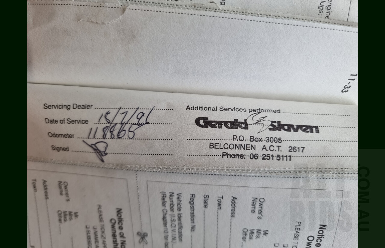 Holden HSV Clubsport VP 4d Sedan White 5.0L V8 Manual