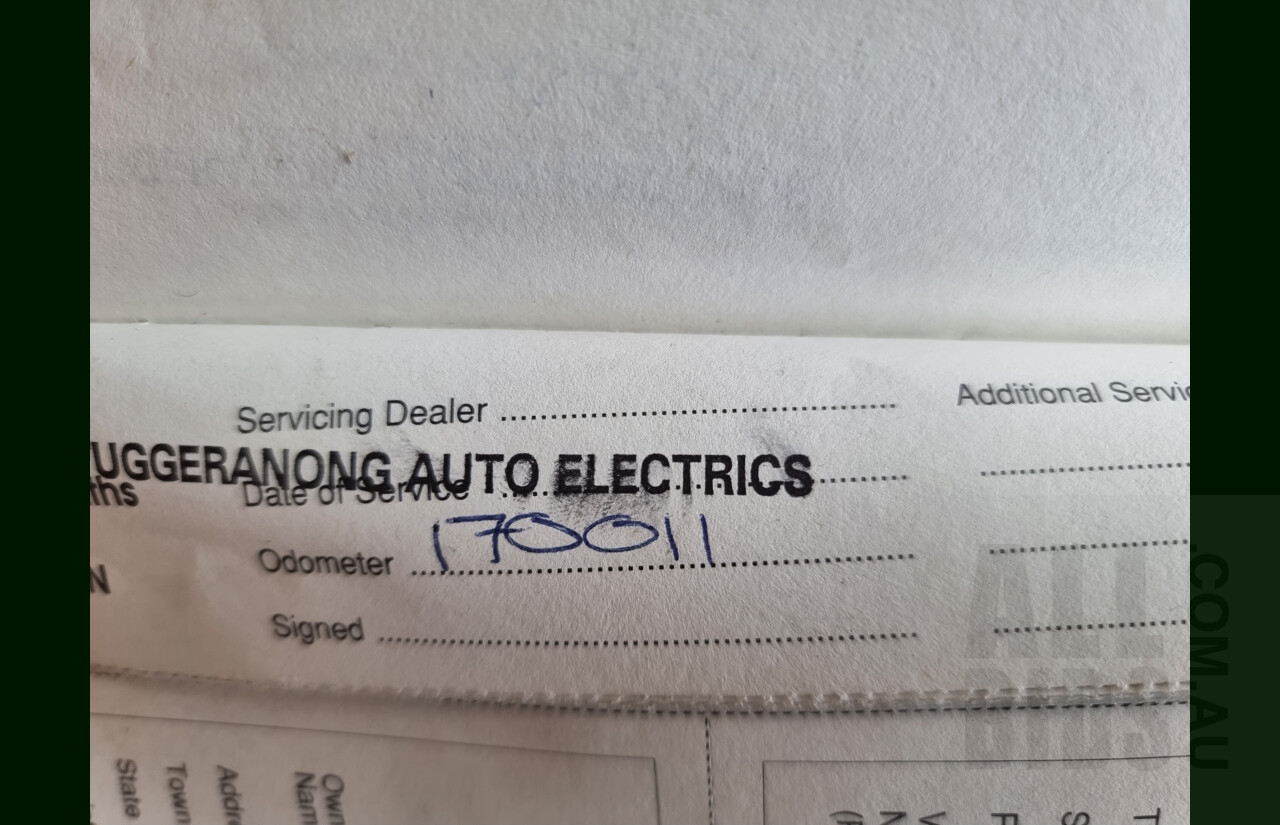 Holden HSV Clubsport VP 4d Sedan White 5.0L V8 Manual