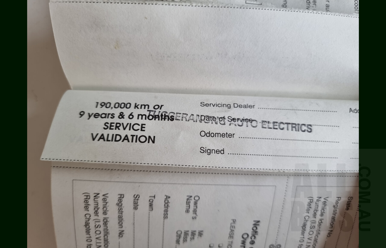 Holden HSV Clubsport VP 4d Sedan White 5.0L V8 Manual