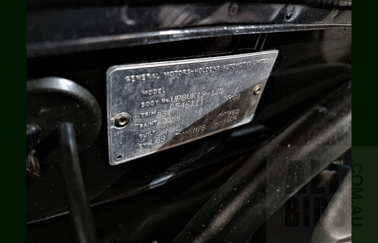 Holden HSV Clubsport VP 4d Sedan White 5.0L V8 Manual