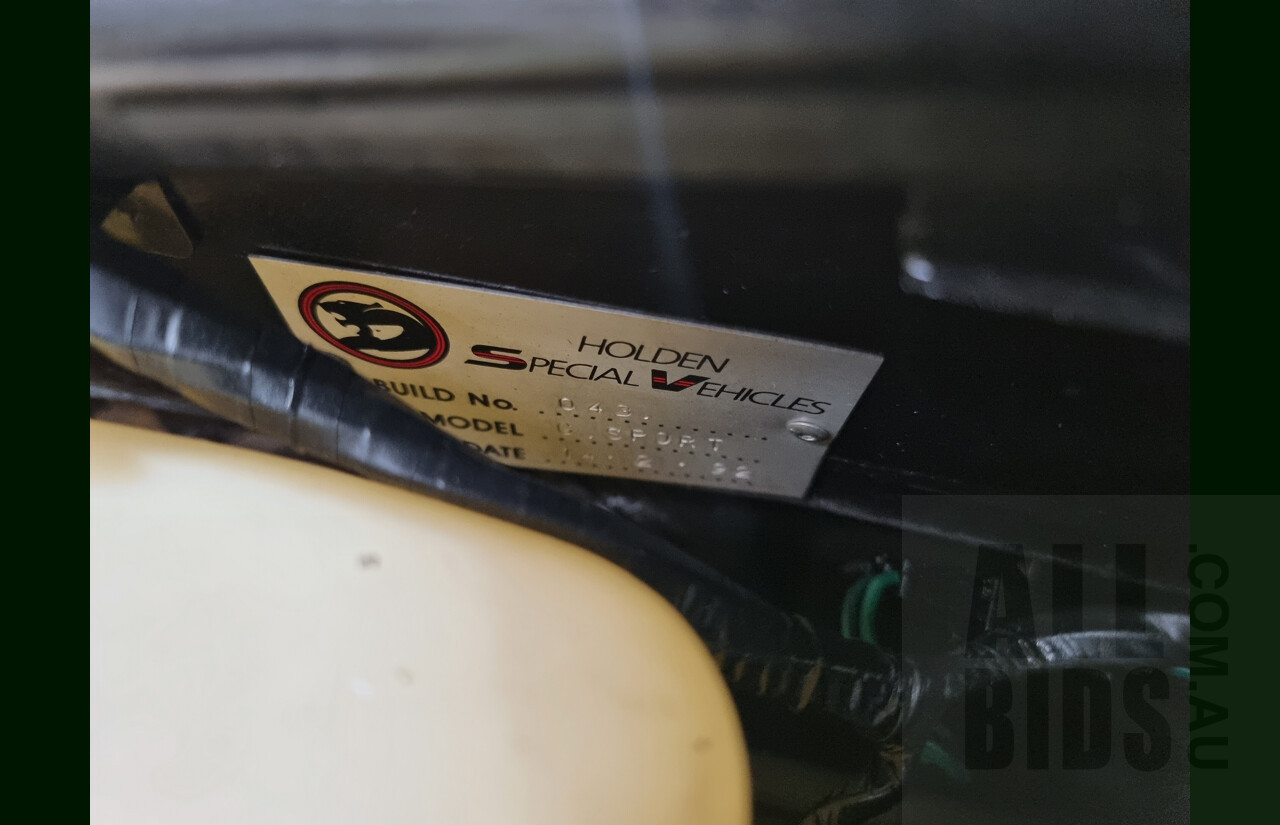 Holden HSV Clubsport VP 4d Sedan White 5.0L V8 Manual