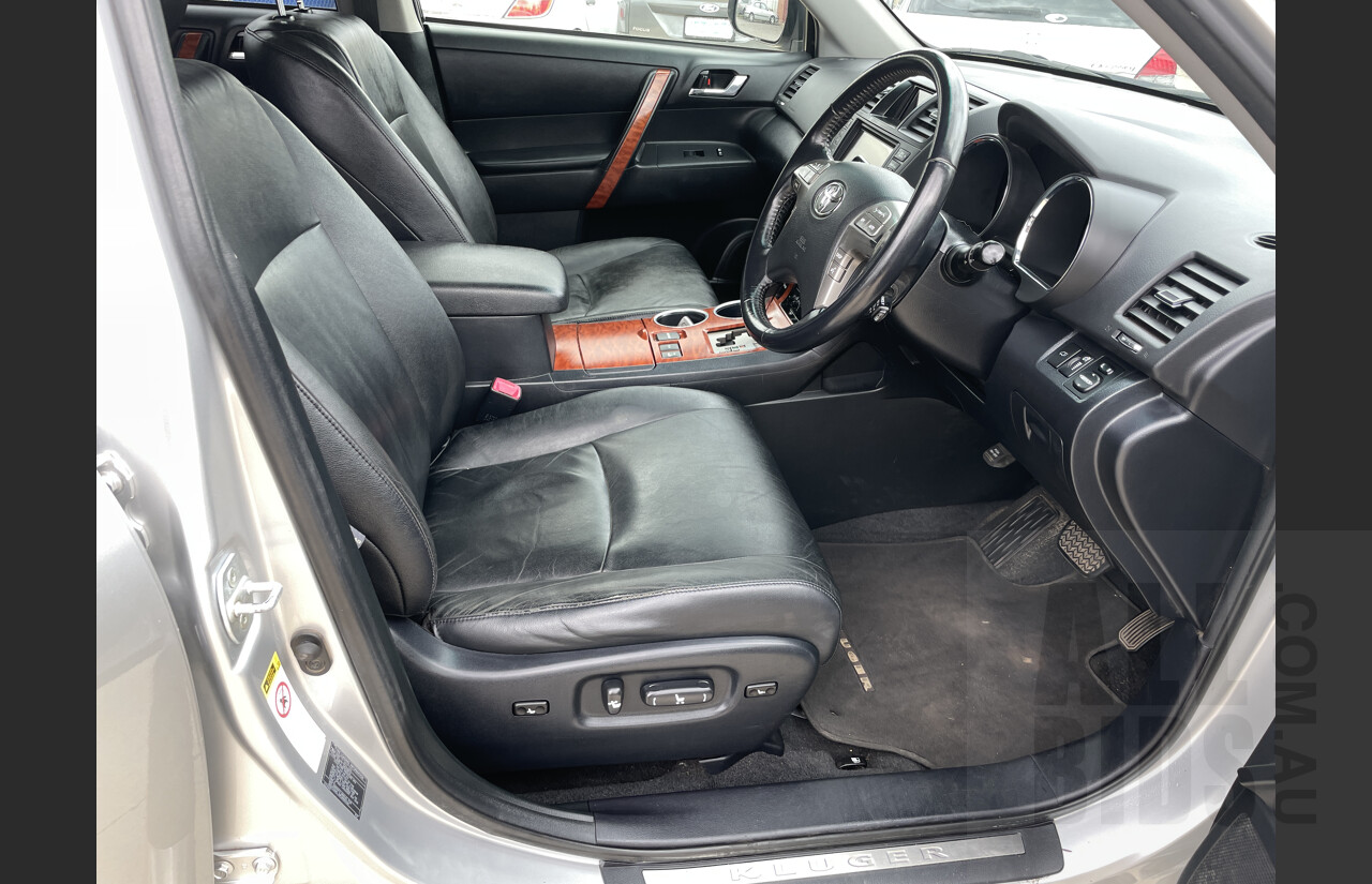 10/2009 Toyota Kluger Grande (4x4) GSU45R 4d Wagon Silver 3.5L