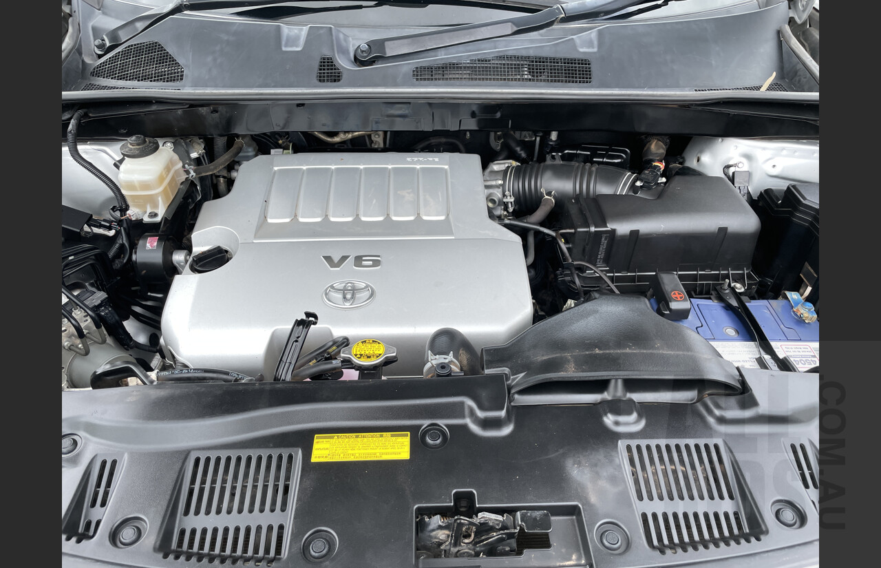 10/2009 Toyota Kluger Grande (4x4) GSU45R 4d Wagon Silver 3.5L