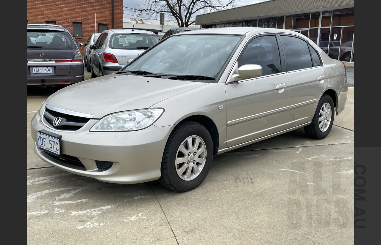 5/2004 Honda Civic GLi 7TH GEN 4d Sedan Beige 1.7L