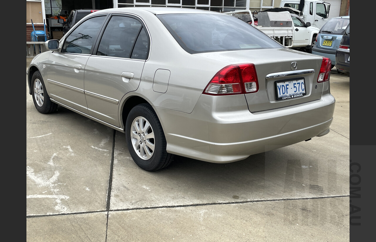 5/2004 Honda Civic GLi 7TH GEN 4d Sedan Beige 1.7L