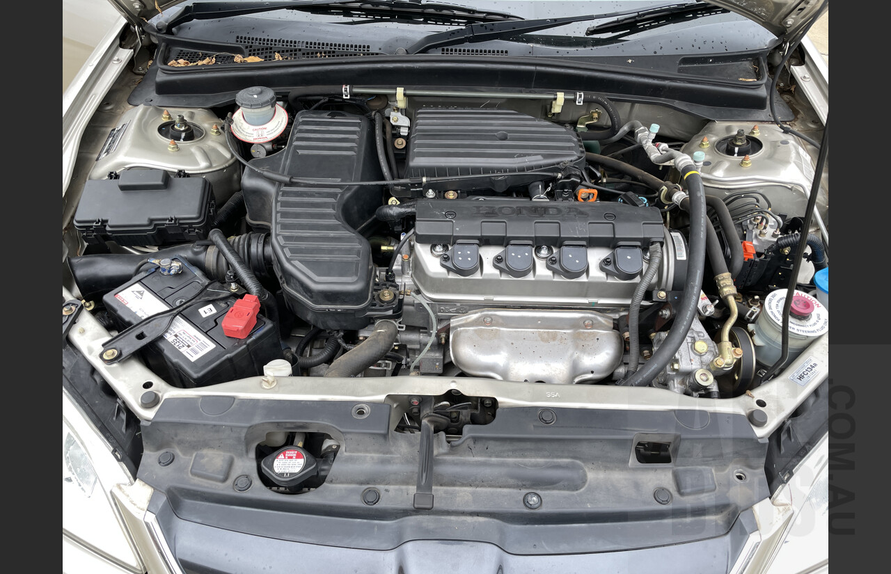 5/2004 Honda Civic GLi 7TH GEN 4d Sedan Beige 1.7L