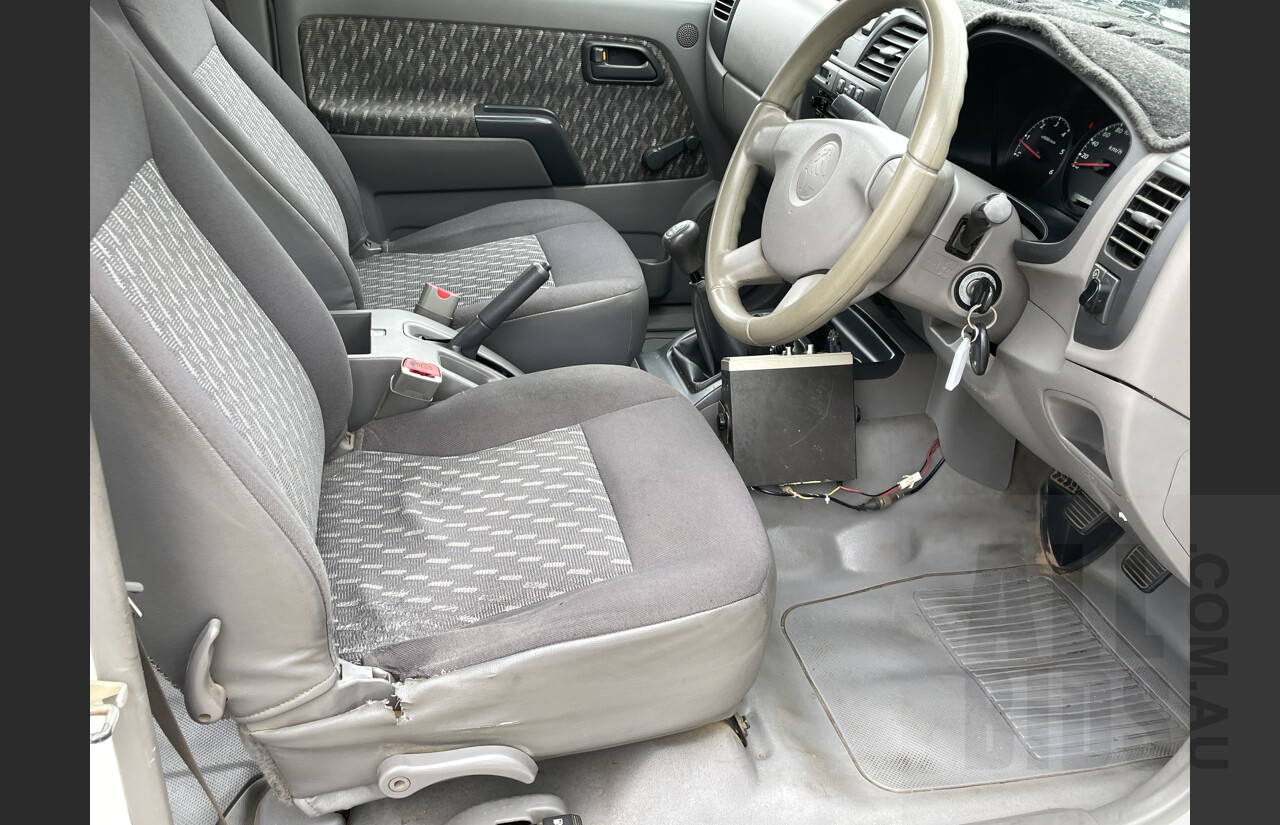 6/2004 Holden Rodeo LX RA Crew Cab P/up White 3.0L