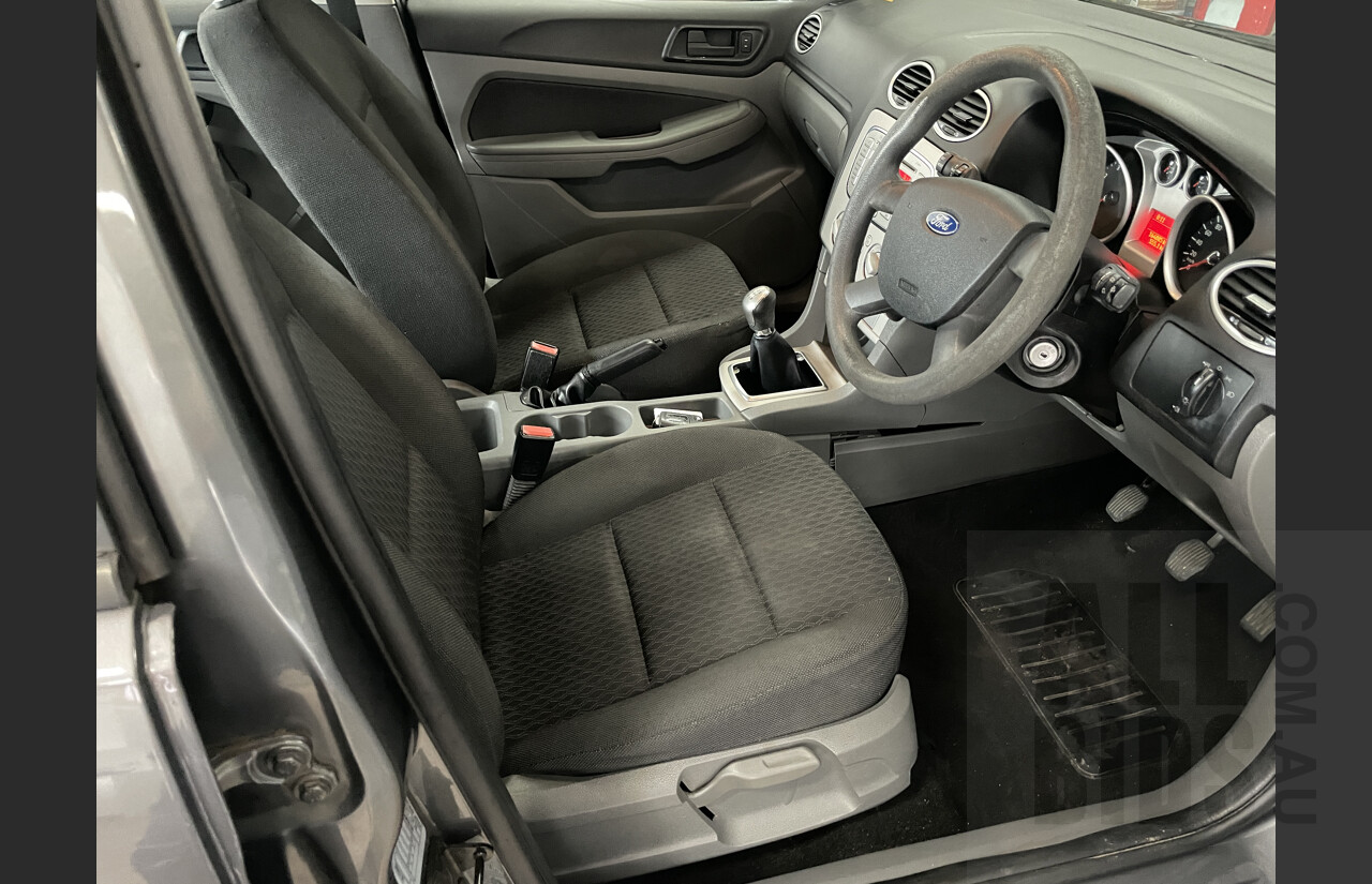7/2009 Ford Focus CL LV 4d Sedan Grey 2.0L