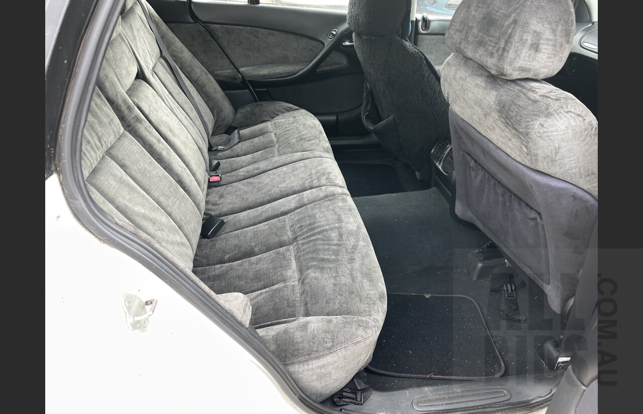 3/2002 Holden Statesman V6 WHII 4d Sedan White 3.8L