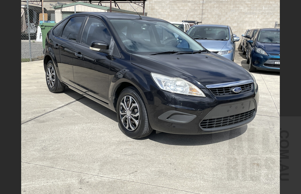 10/2009 Ford Focus CL LV 5D Hatchback  Black 2.0L