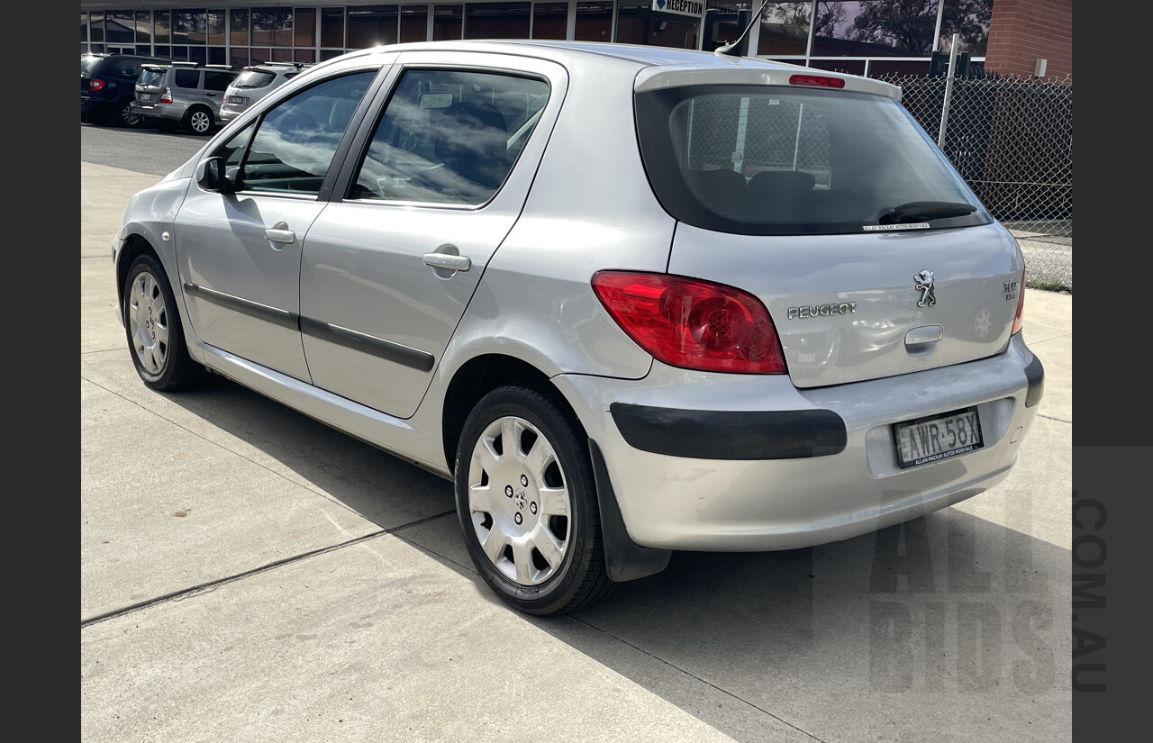 11/2005 Peugeot 307 XS HDi 1.6 MY06 UPGRADE 5d Hatchback Silver  1.6L