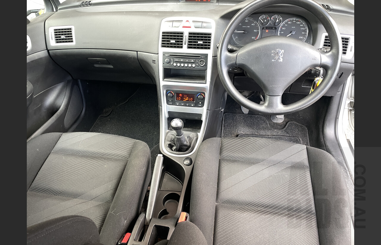 11/2005 Peugeot 307 XS HDi 1.6 MY06 UPGRADE 5d Hatchback Silver  1.6L