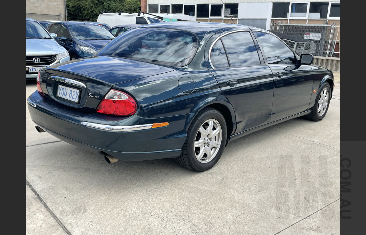 6/2001 Jaguar S Type V6 MY01 4d Sedan Green 3.0L