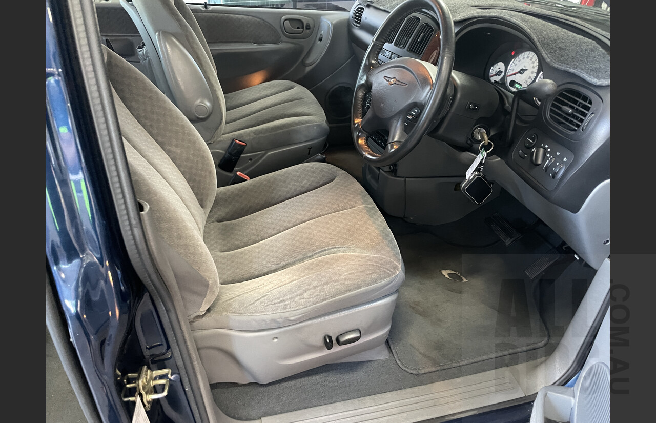 7/2004 Chrysler Voyager LX RG 05 UPGRADE 4d Wagon Blue 3.3L