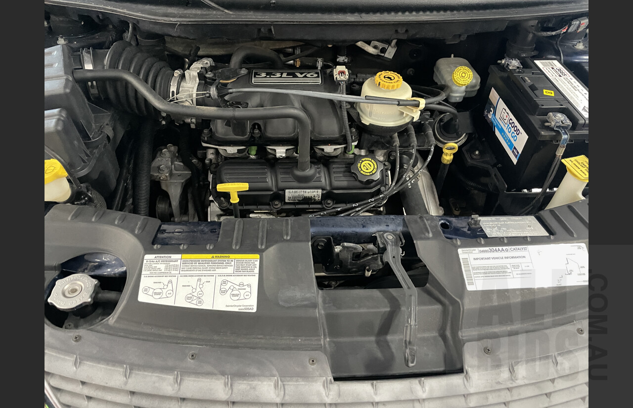 7/2004 Chrysler Voyager LX RG 05 UPGRADE 4d Wagon Blue 3.3L