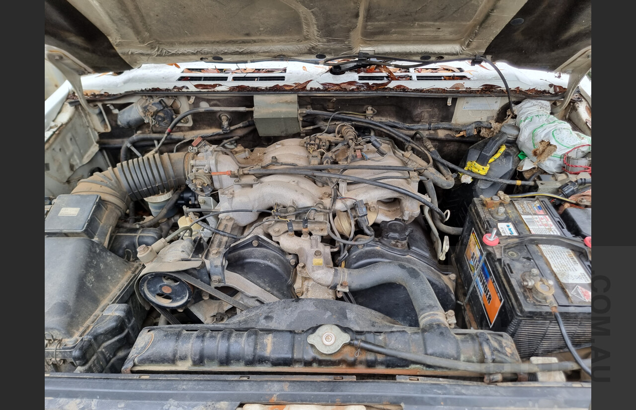 11/1995 Mitsubishi Pajero GLS LWB (4x4) NJ 4d Wagon White 3.5L V6