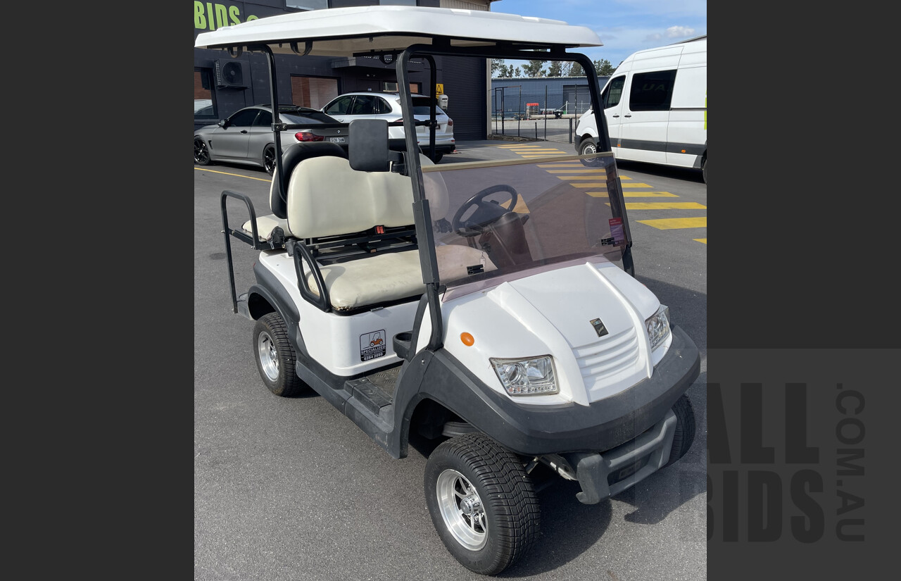 2015 EMC Vantage Electric Cart