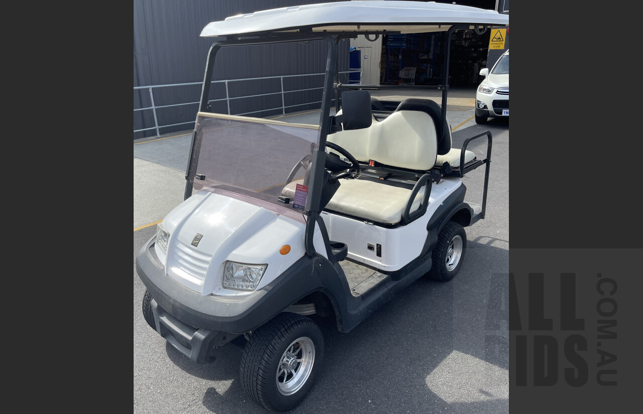 2015 EMC Vantage Electric Cart