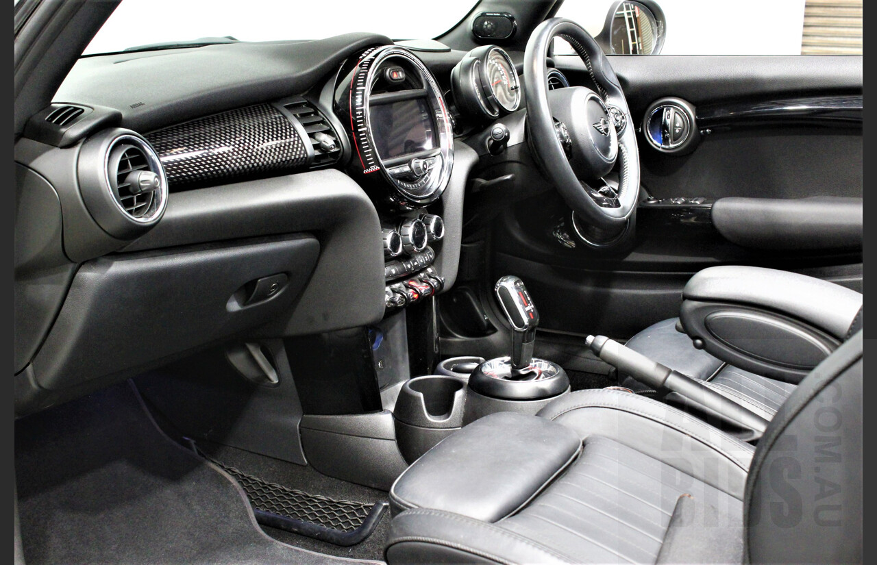 5/2018 Mini Cooper John Cooper Works JCW F57 MY18 2d Roadster Pearl White 2.0L