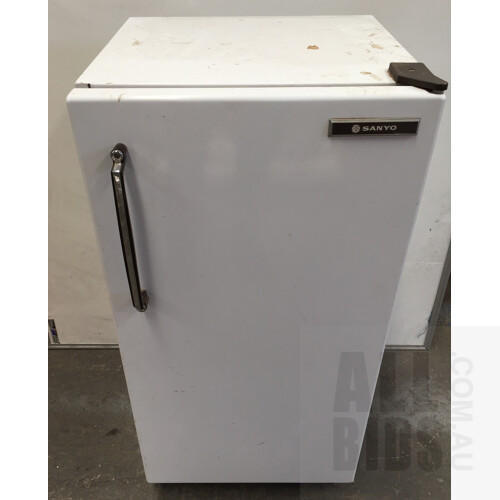 Sanyo SR143RH Bar Fridge