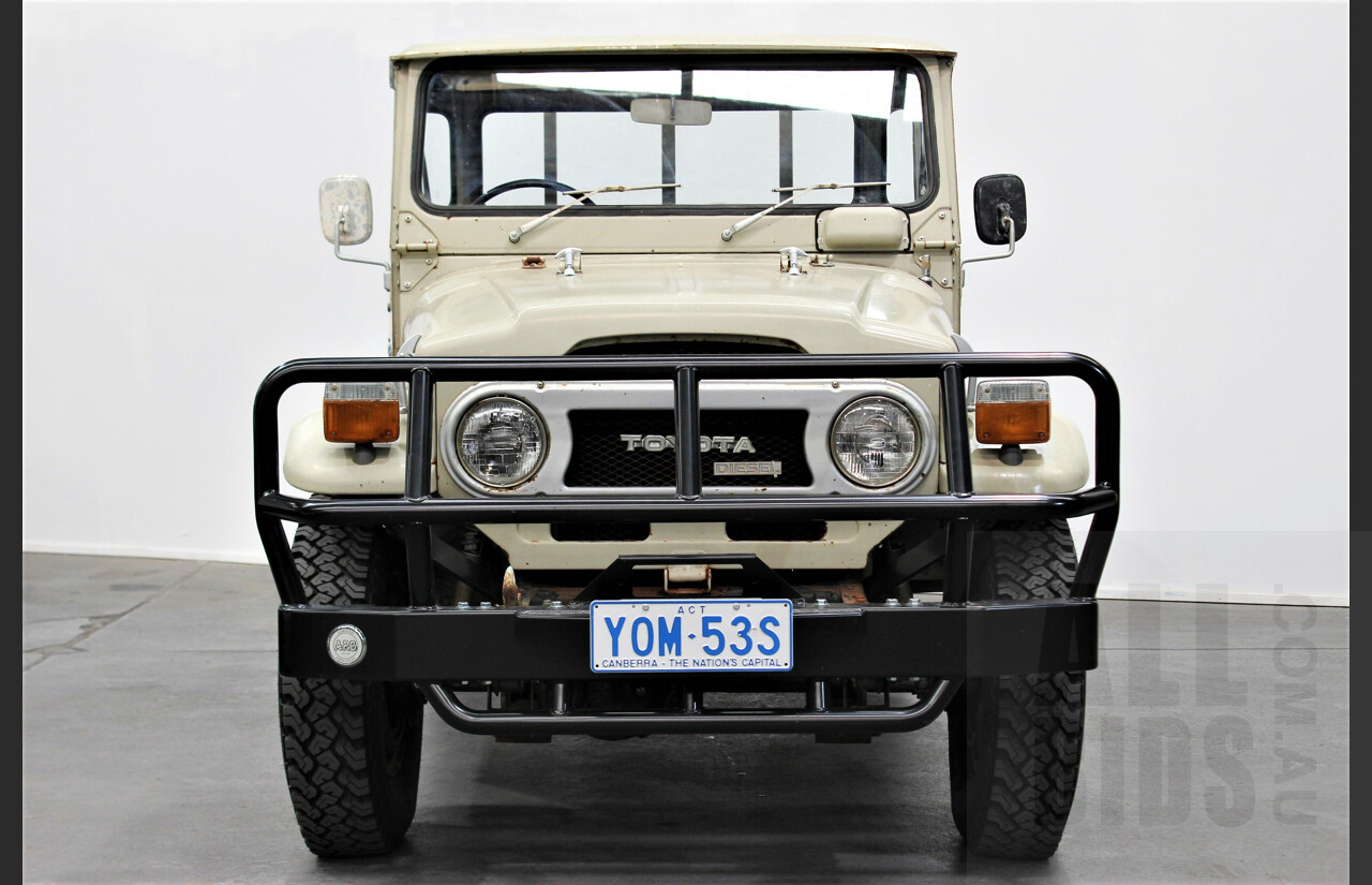 12/1978 Toyota Landcruiser (4x4) HJ45 Tub Back Beige 3.6L Diesel