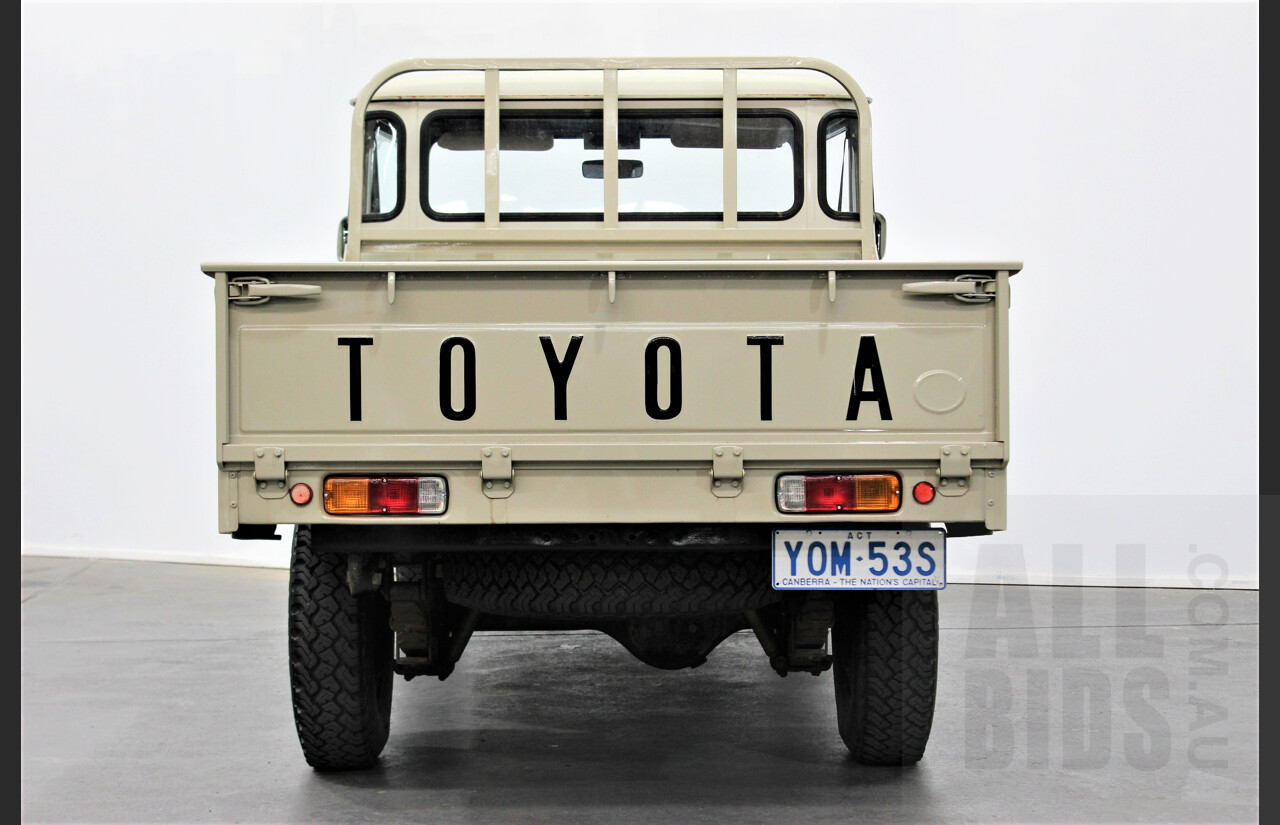 12/1978 Toyota Landcruiser (4x4) HJ45 Tub Back Beige 3.6L Diesel