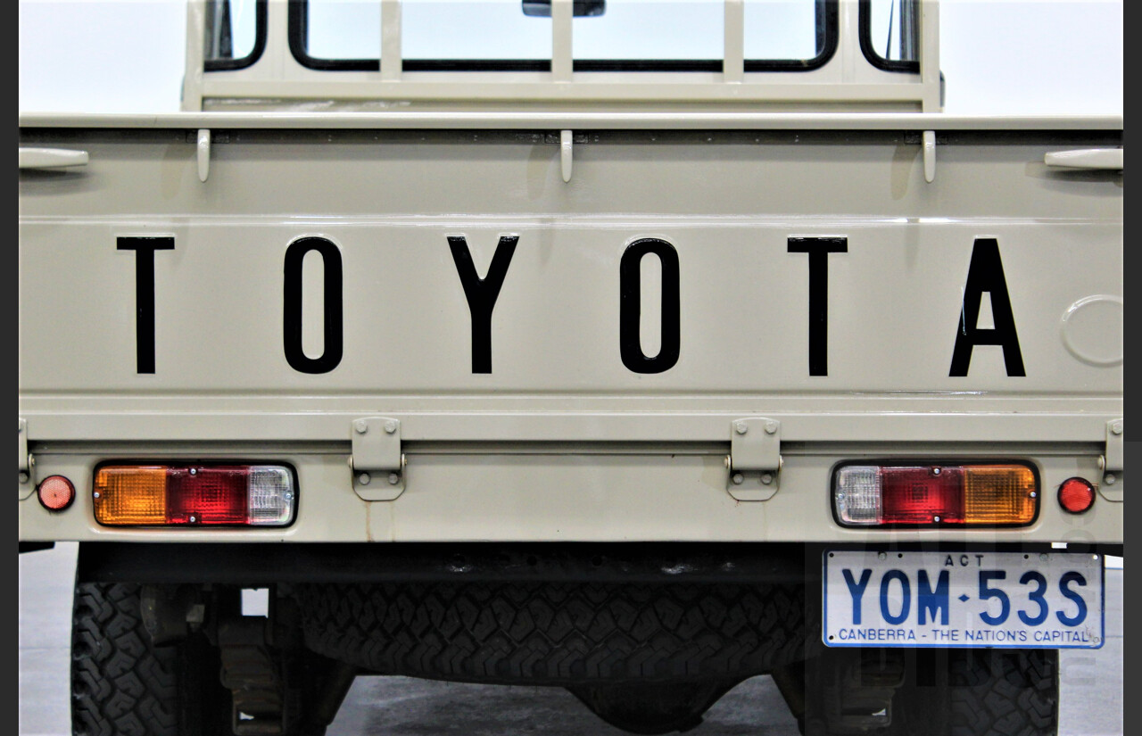 12/1978 Toyota Landcruiser (4x4) HJ45 Tub Back Beige 3.6L Diesel