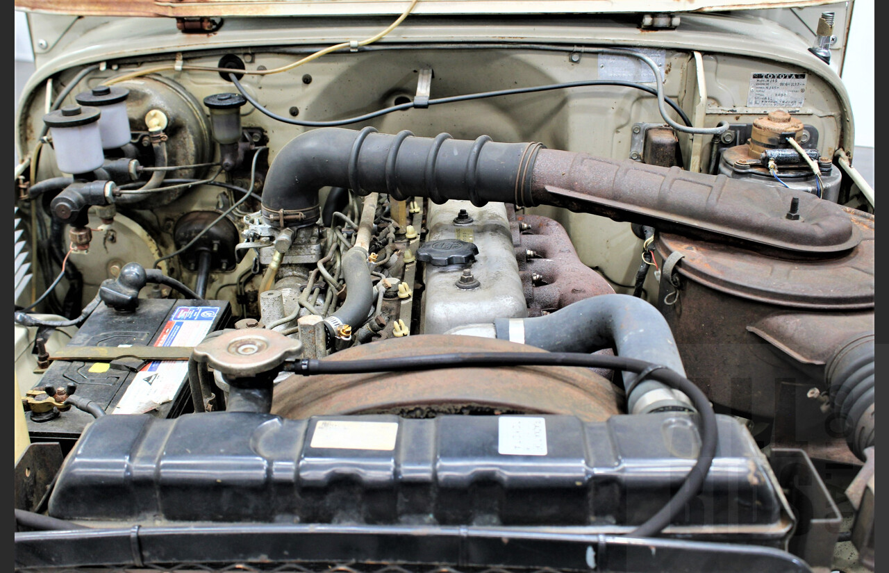 12/1978 Toyota Landcruiser (4x4) HJ45 Tub Back Beige 3.6L Diesel