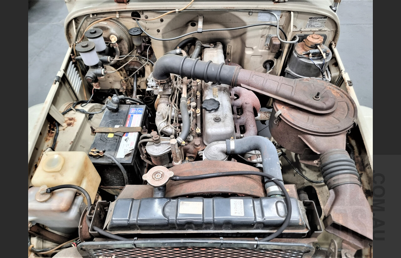 12/1978 Toyota Landcruiser (4x4) HJ45 Tub Back Beige 3.6L Diesel
