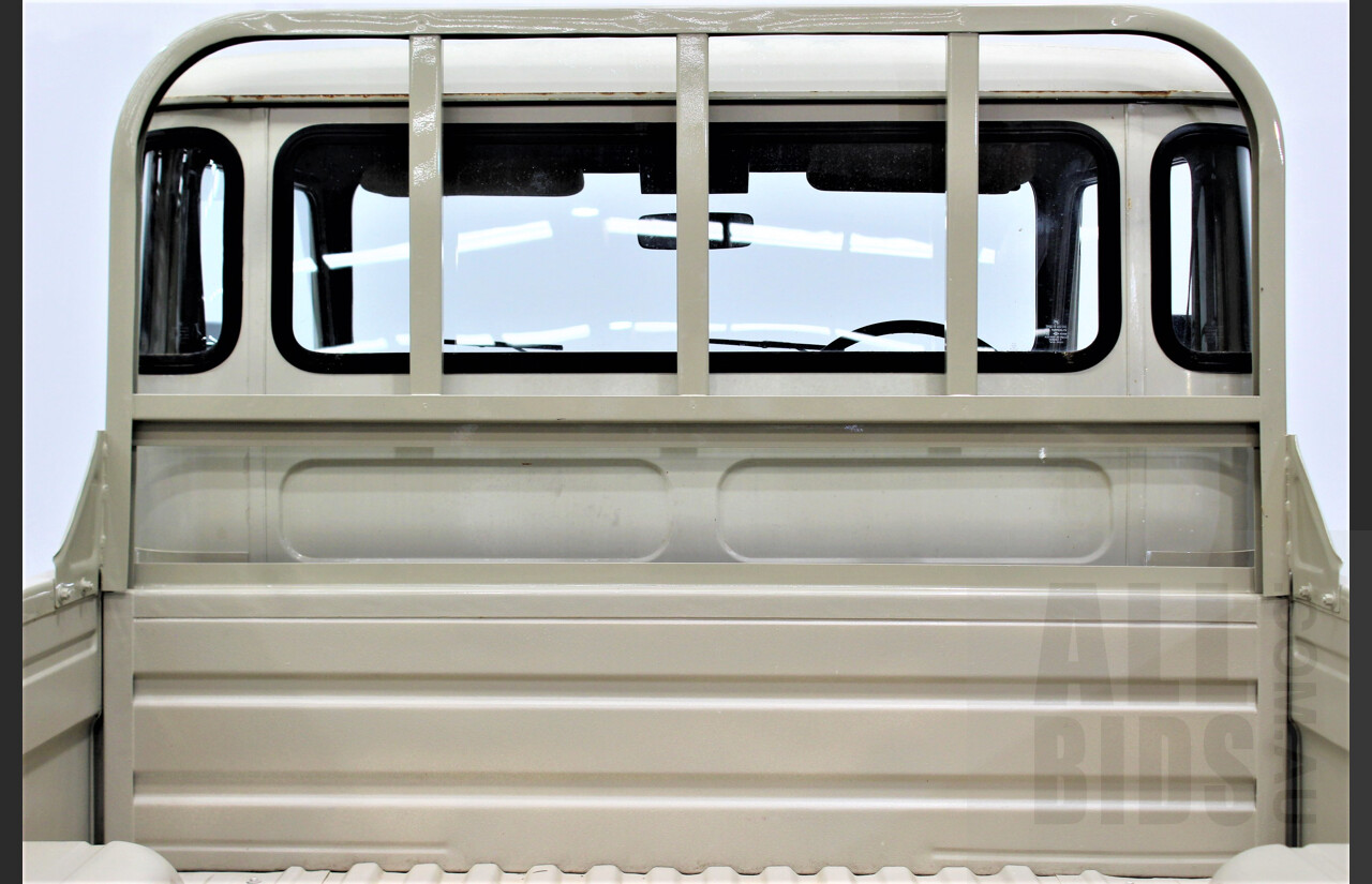 12/1978 Toyota Landcruiser (4x4) HJ45 Tub Back Beige 3.6L Diesel