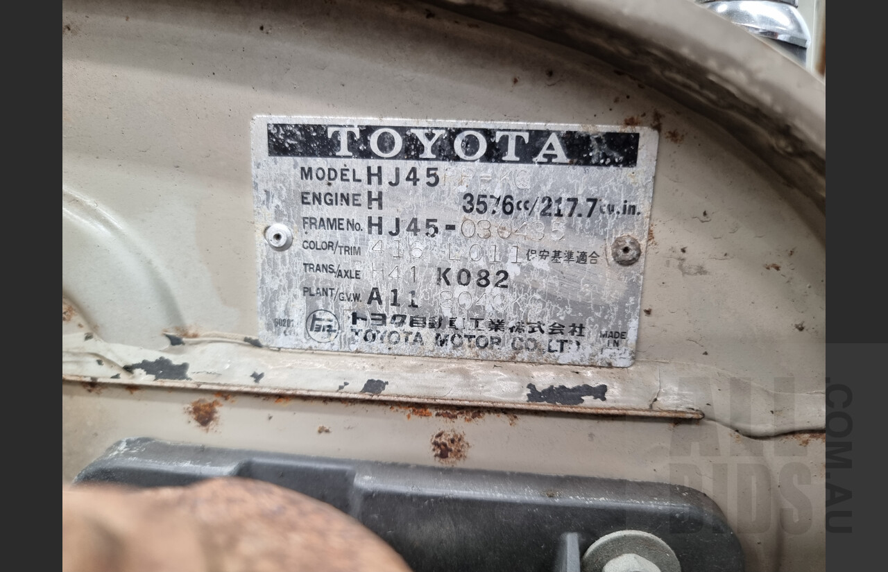 12/1978 Toyota Landcruiser (4x4) HJ45 Tub Back Beige 3.6L Diesel