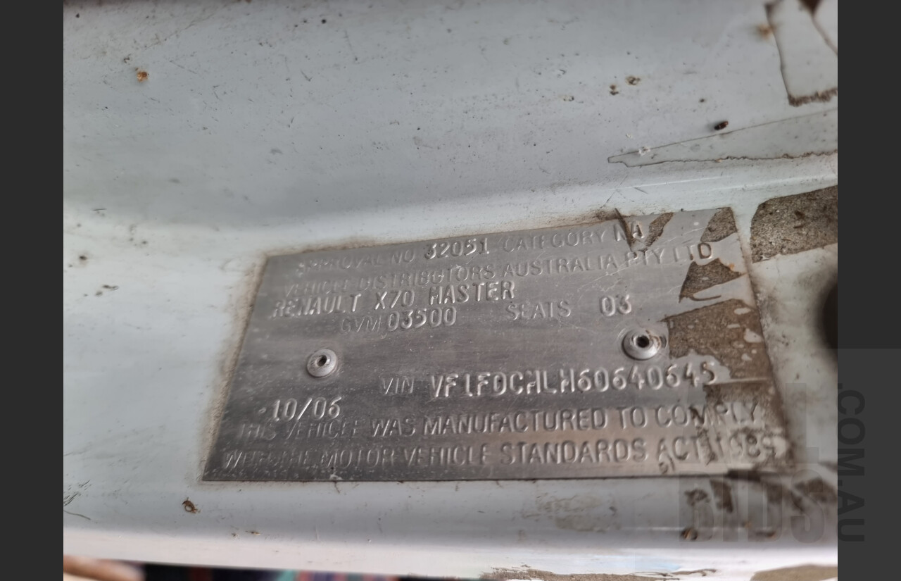 10/2006 Renault X70 Master LWB Hi-Roof 2d Van White 2.5L Turbo Diesel